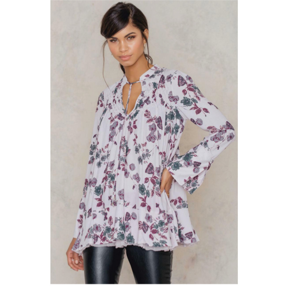 Free People Pebble Crepe So Fine Smocked Tunic XS Lavender Floral Butterfly D14